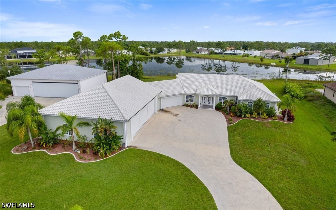 18683 Baseleg, North Fort Myers, FL 33917
