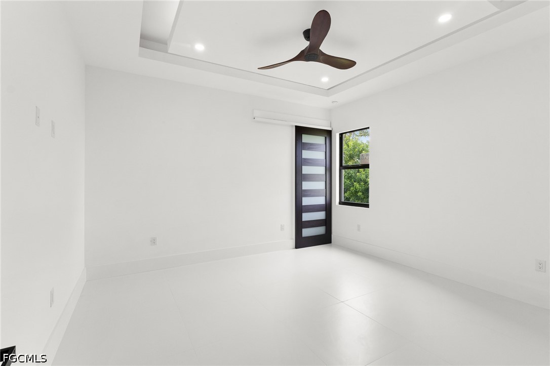 806 33rd, Cape Coral, FL 33993