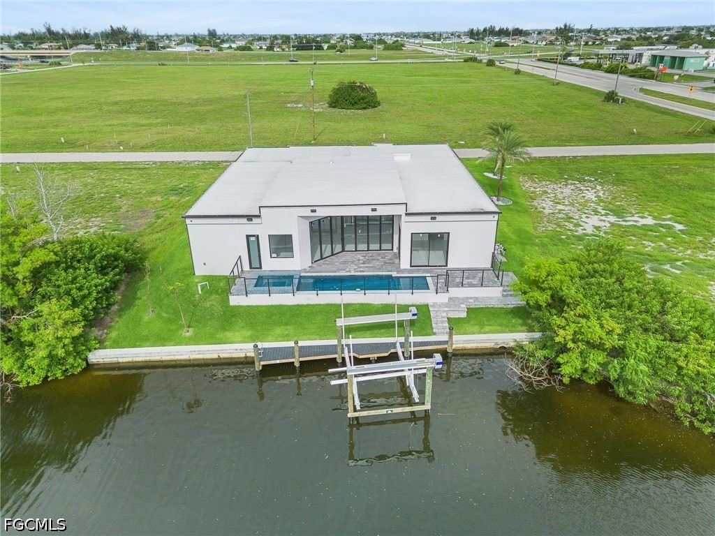 806 33rd, Cape Coral, FL 33993