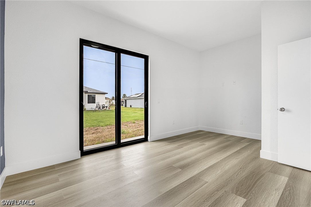 316 10th, Cape Coral, FL 33993