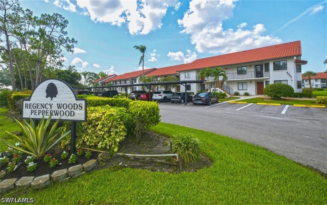 4987 Pepper Unit 107, Naples, FL 34113