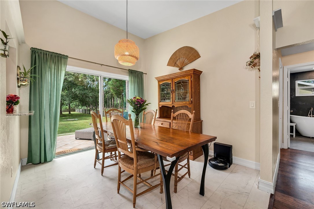 DiningArea