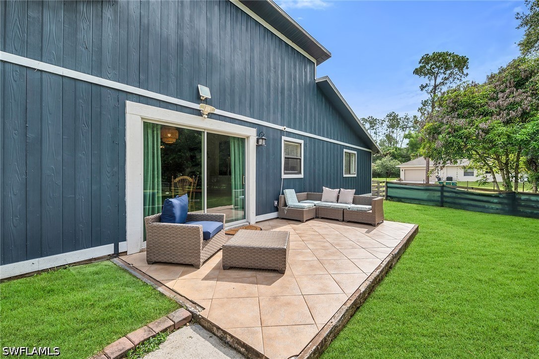 3670 6th, Naples, FL 34117
