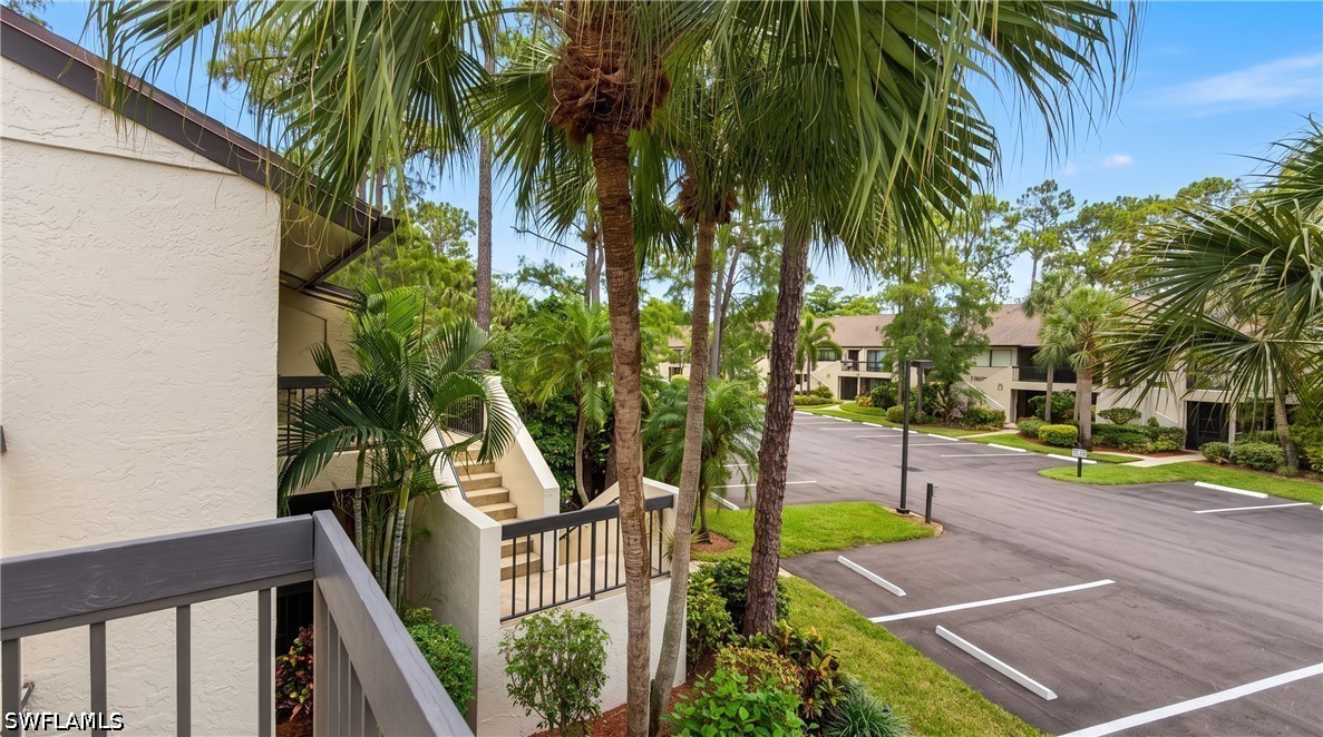 1826 Kings Lake Unit 203, Naples, FL 34112