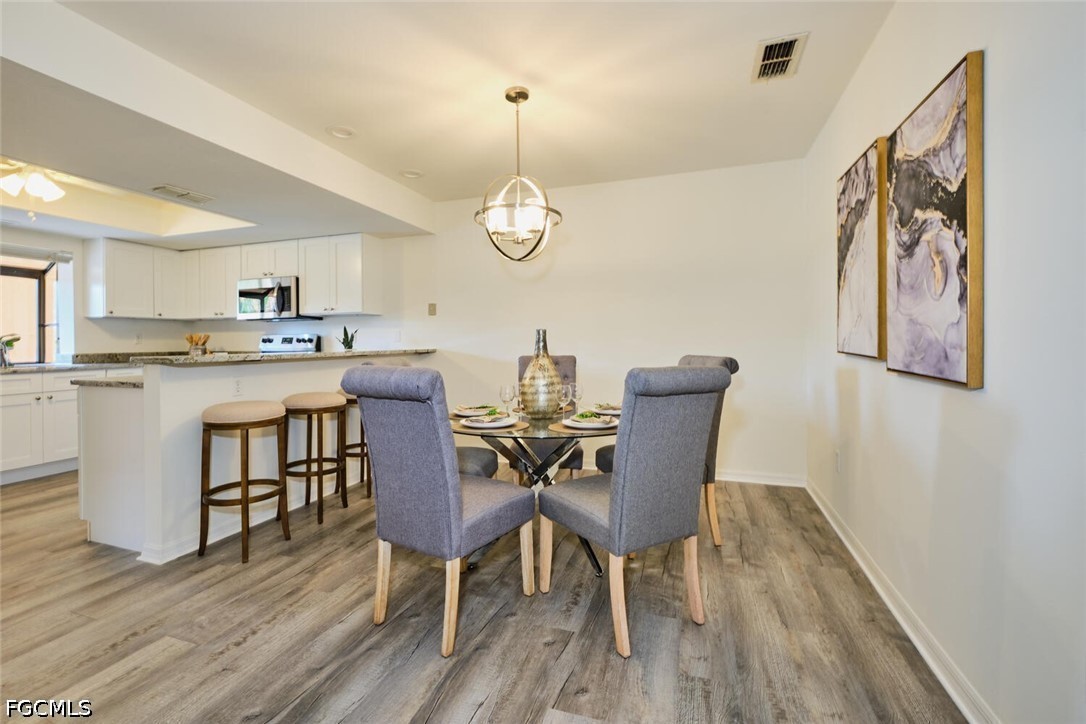 DiningArea