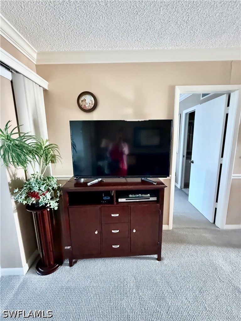 1 High Point Unit 303, Naples, FL 34103