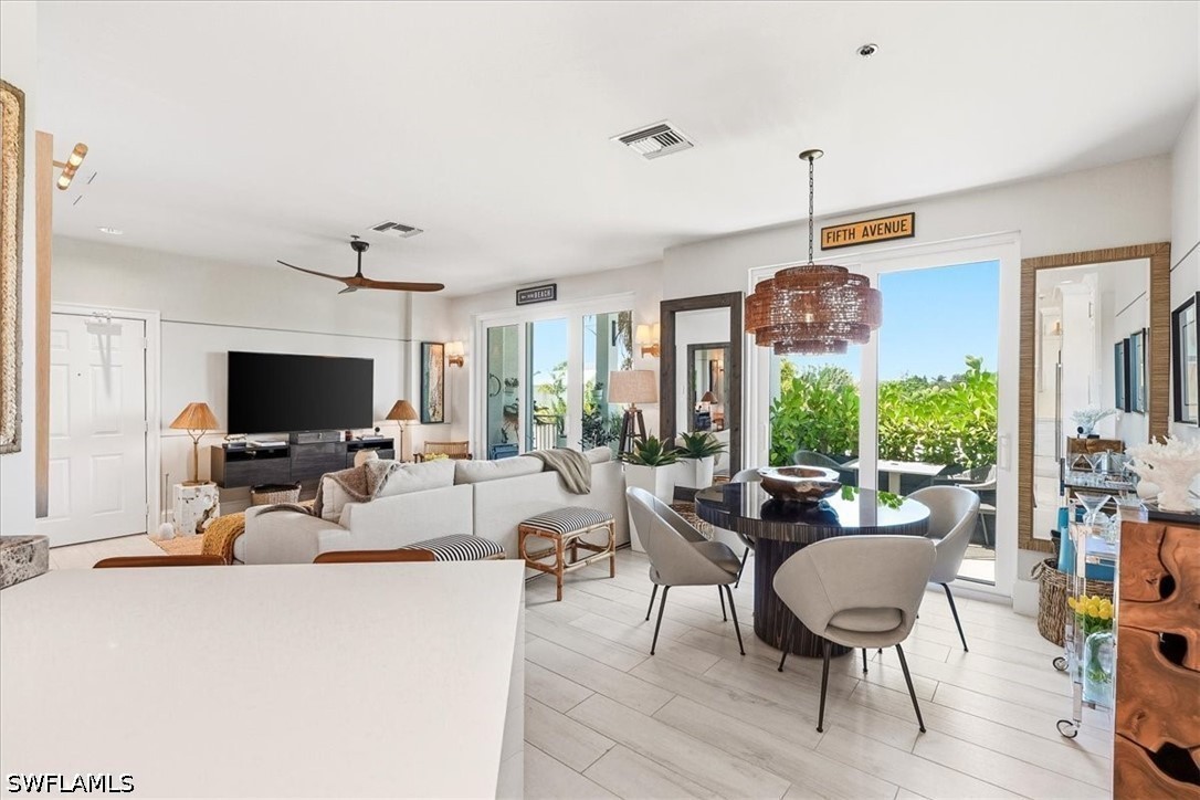 365 5th Unit 307, Naples, FL 34102
