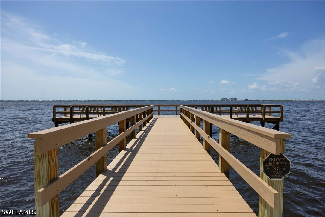 Dock