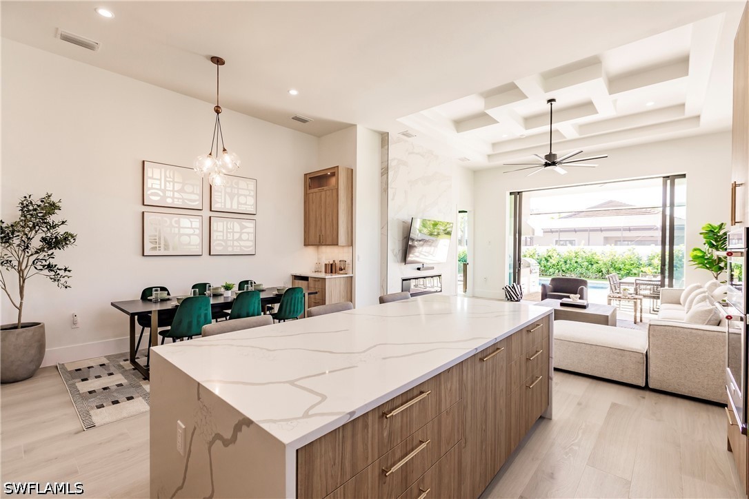 748 110th, Naples, FL 34108