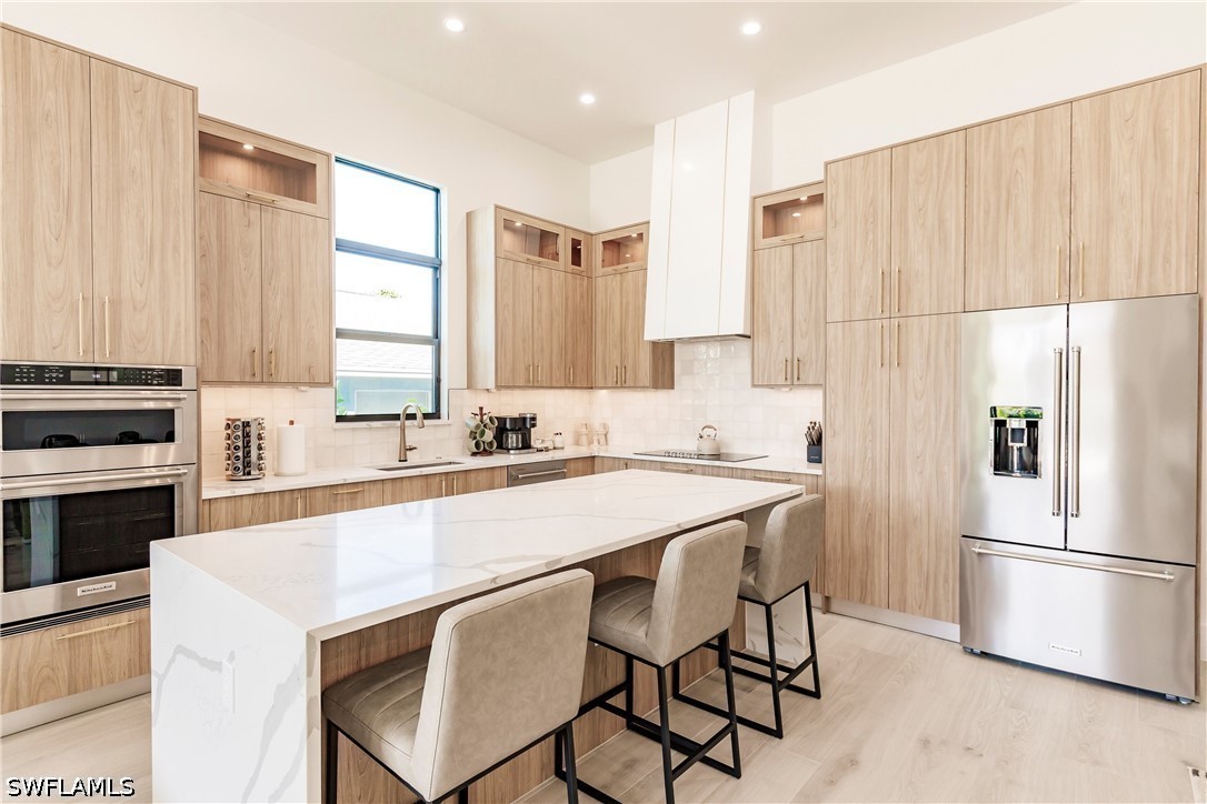 748 110th, Naples, FL 34108