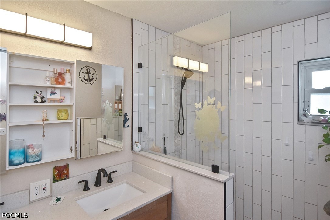 1414 18th, Cape Coral, FL 33990