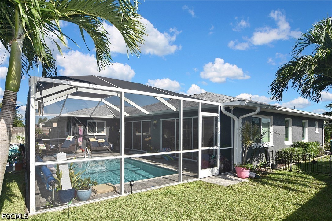 1414 18th, Cape Coral, FL 33990