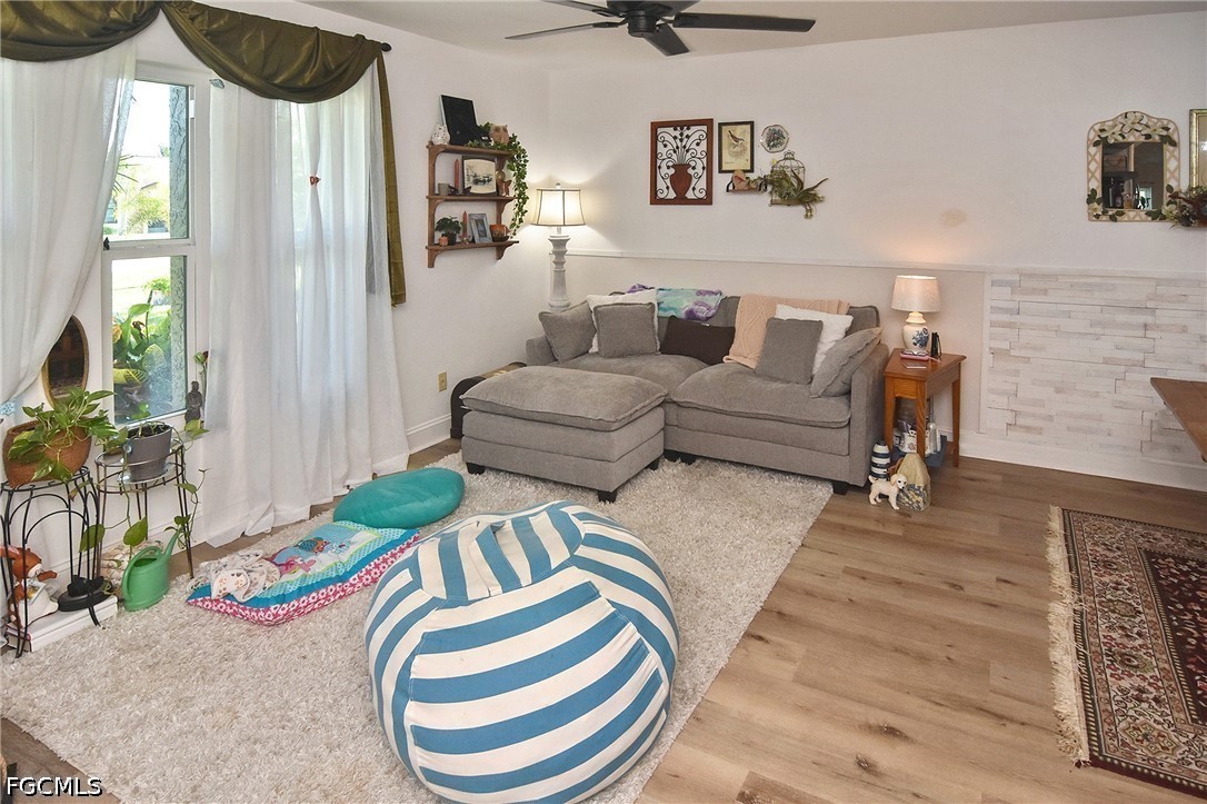 1414 18th, Cape Coral, FL 33990