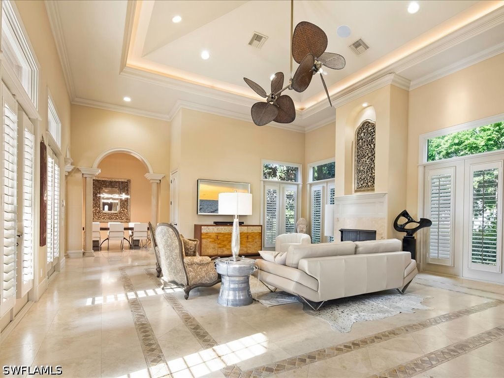 550 21st, Naples, FL 34102