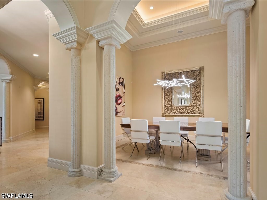 550 21st, Naples, FL 34102