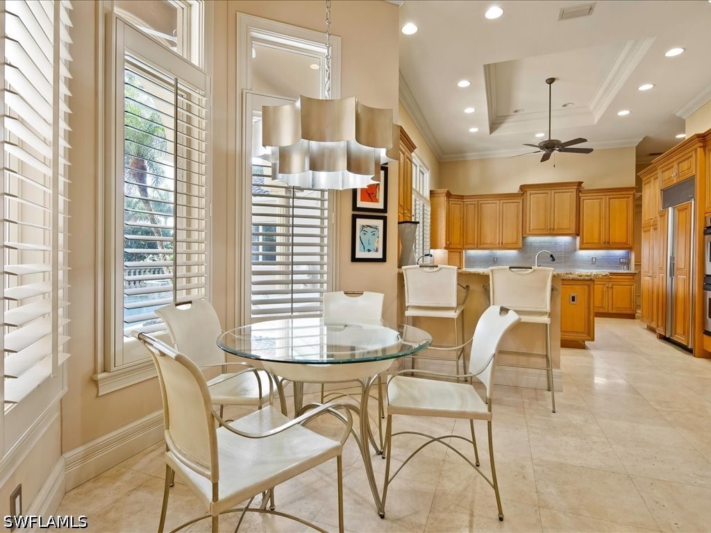 DiningArea