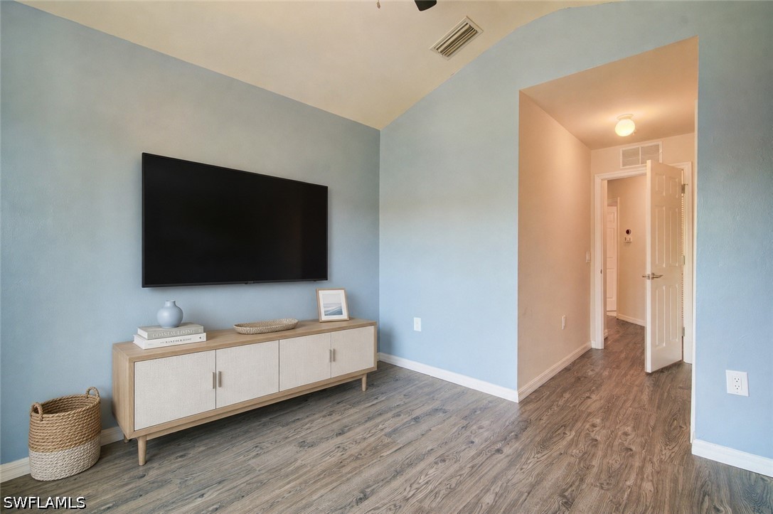 904 Hampton, Naples, FL 34105