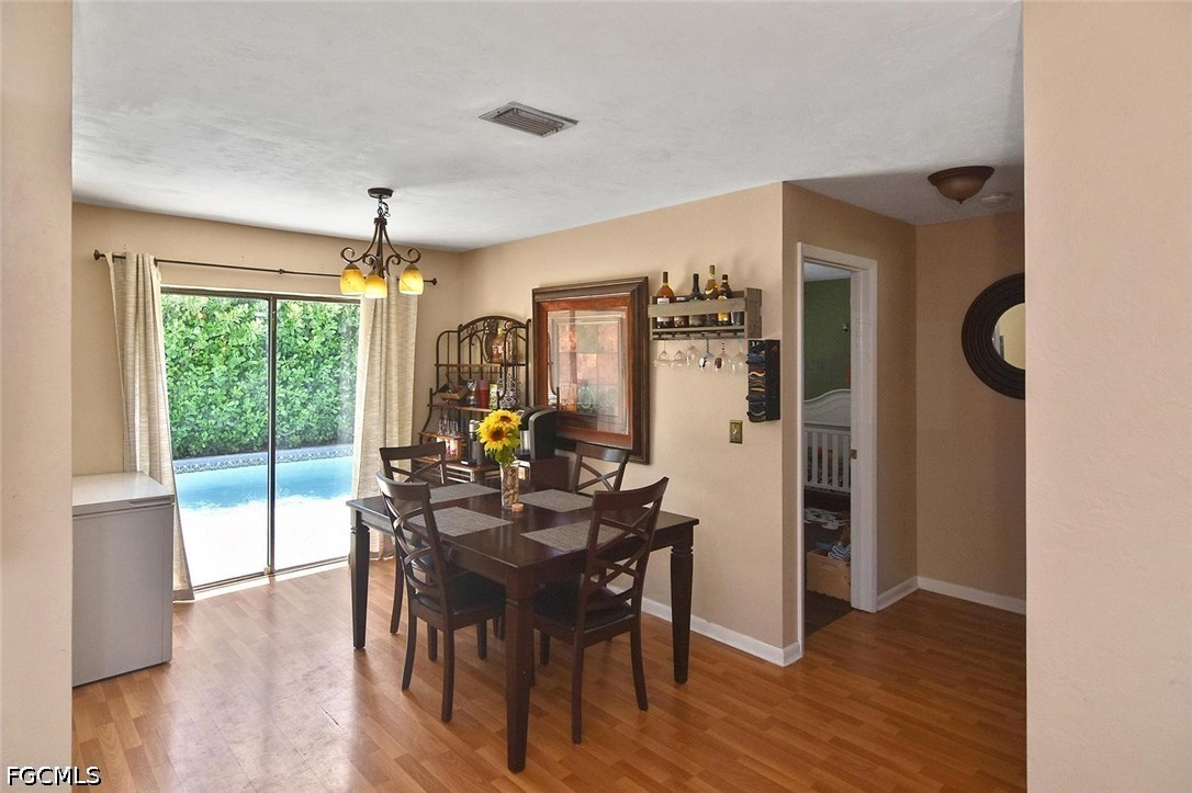 DiningArea