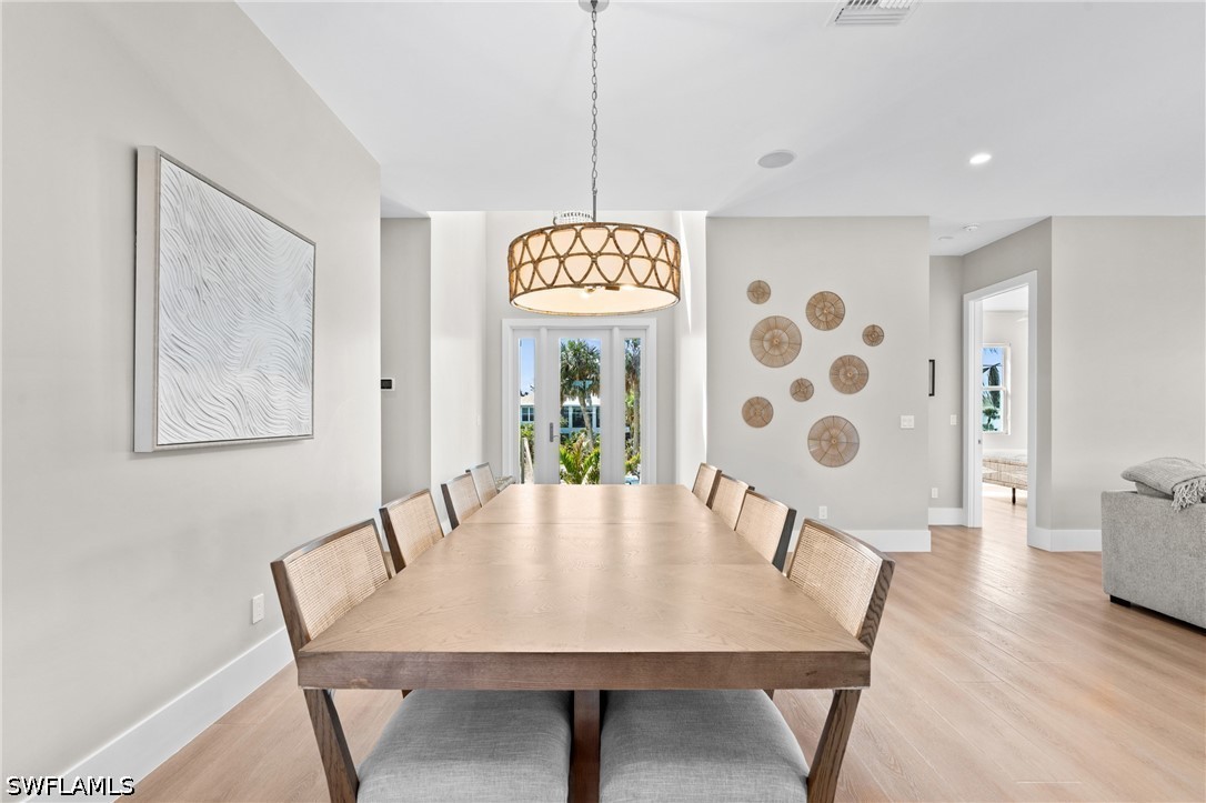 DiningArea