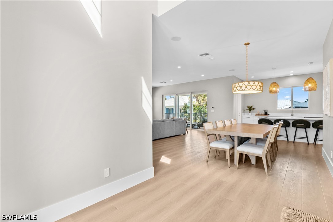 DiningArea