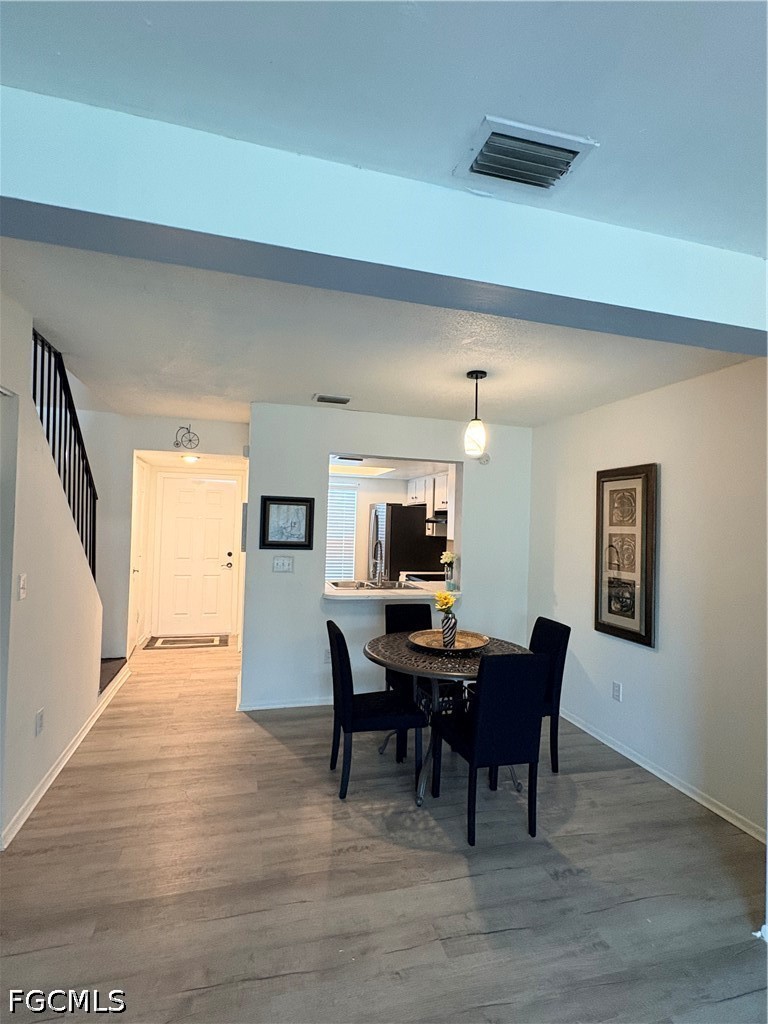DiningArea