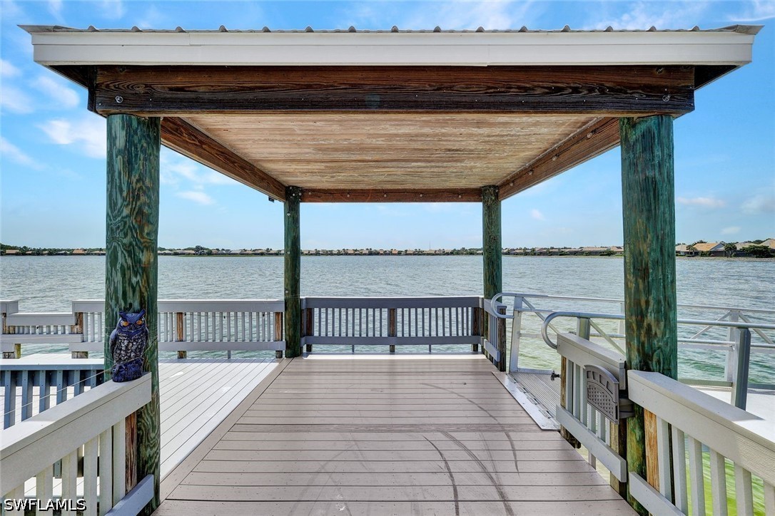 Dock