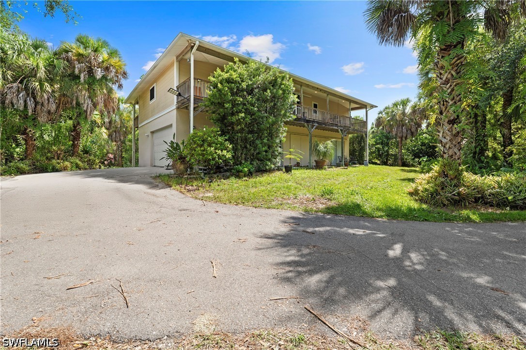 875 20th, Naples, FL 34120