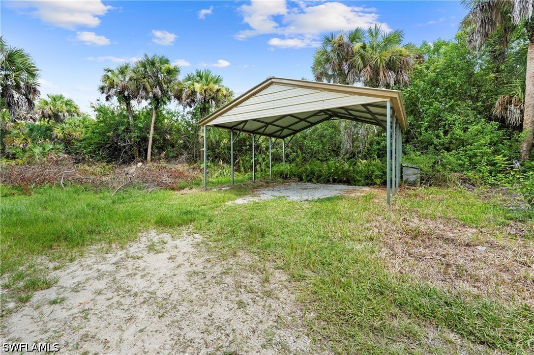 875 20th, Naples, FL 34120