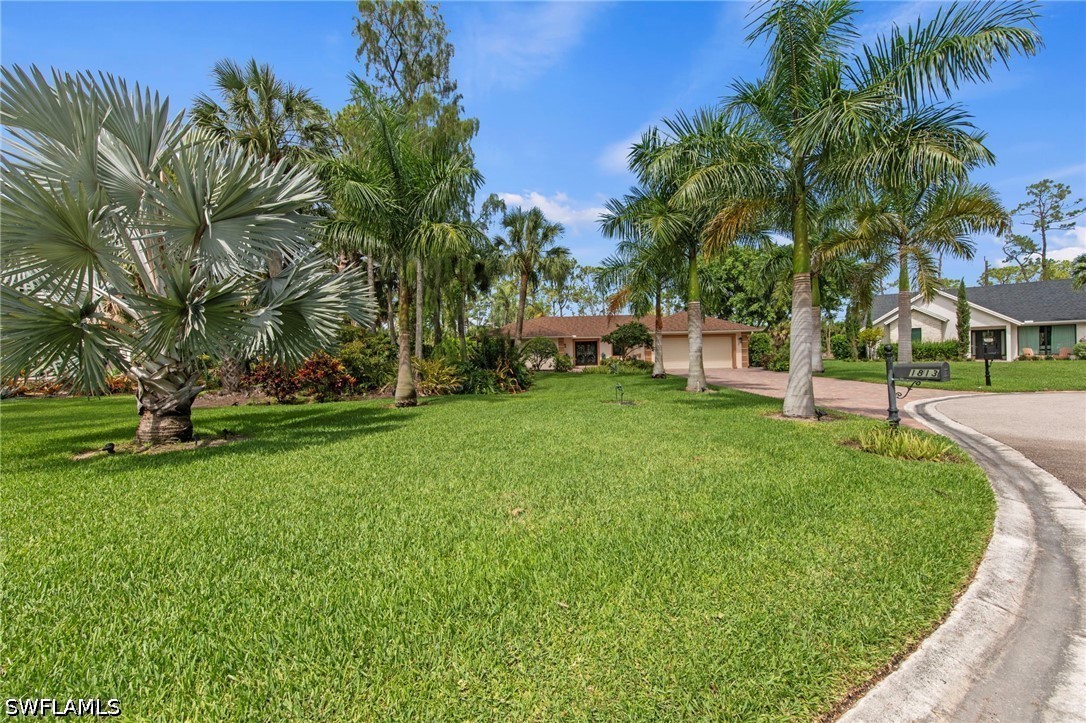 1813 Princess, Naples, FL 34110