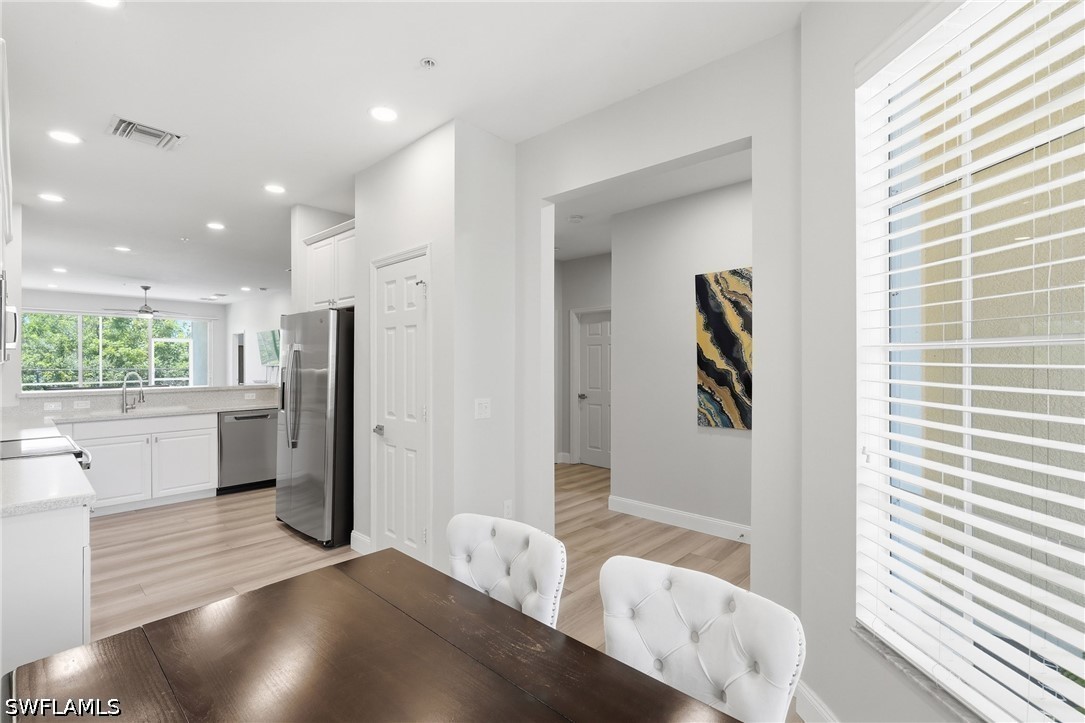 DiningRoom