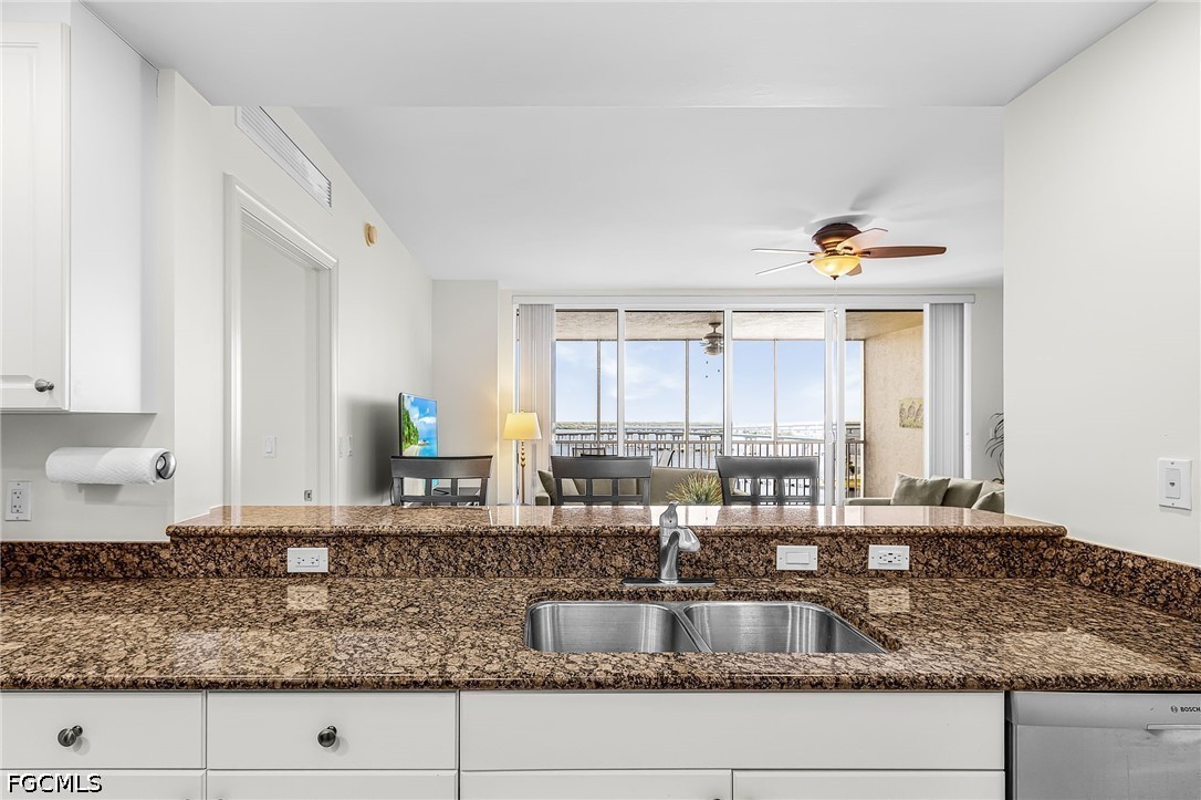 2090 First Unit 1009, Fort Myers, FL 33901