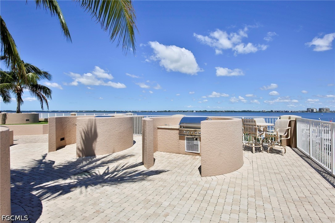 2090 First Unit 1009, Fort Myers, FL 33901