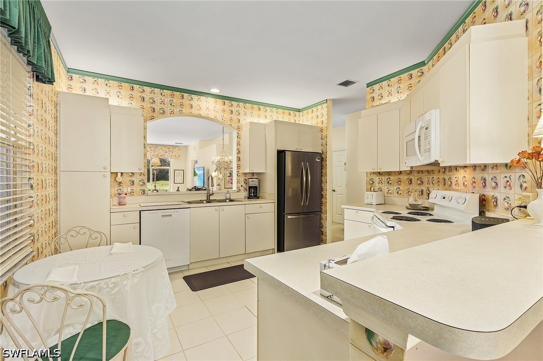 5693 Heron Unit 503, Naples, FL 34110