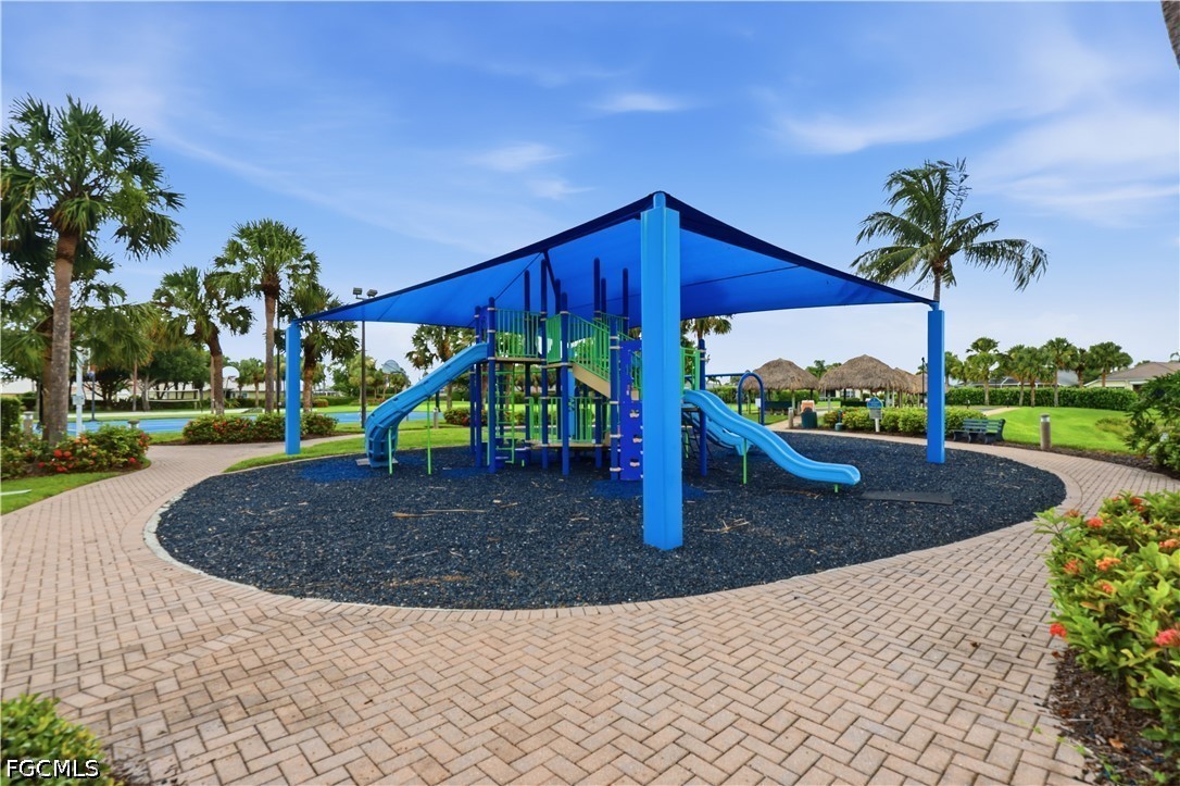 2447 Woodbourne, Cape Coral, FL 33991