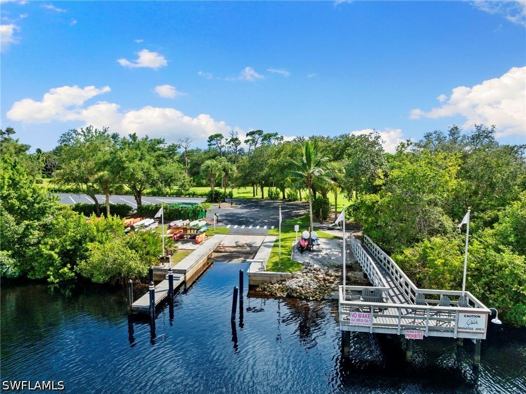 Dock