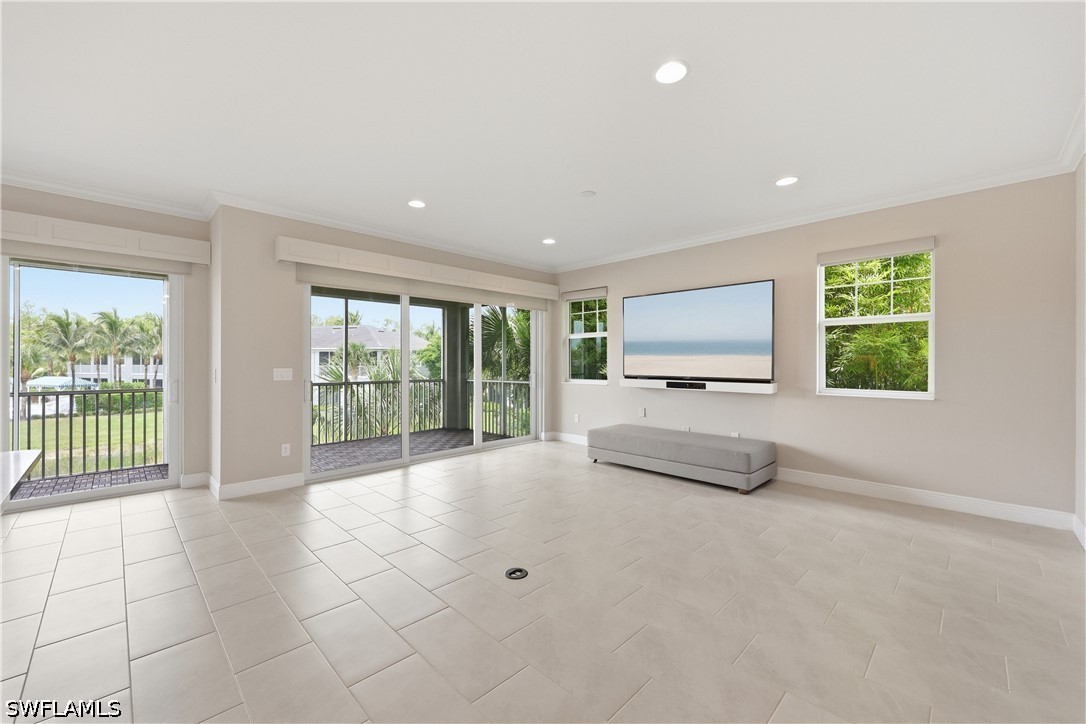 6966 Avalon Unit 908, Naples, FL 34112