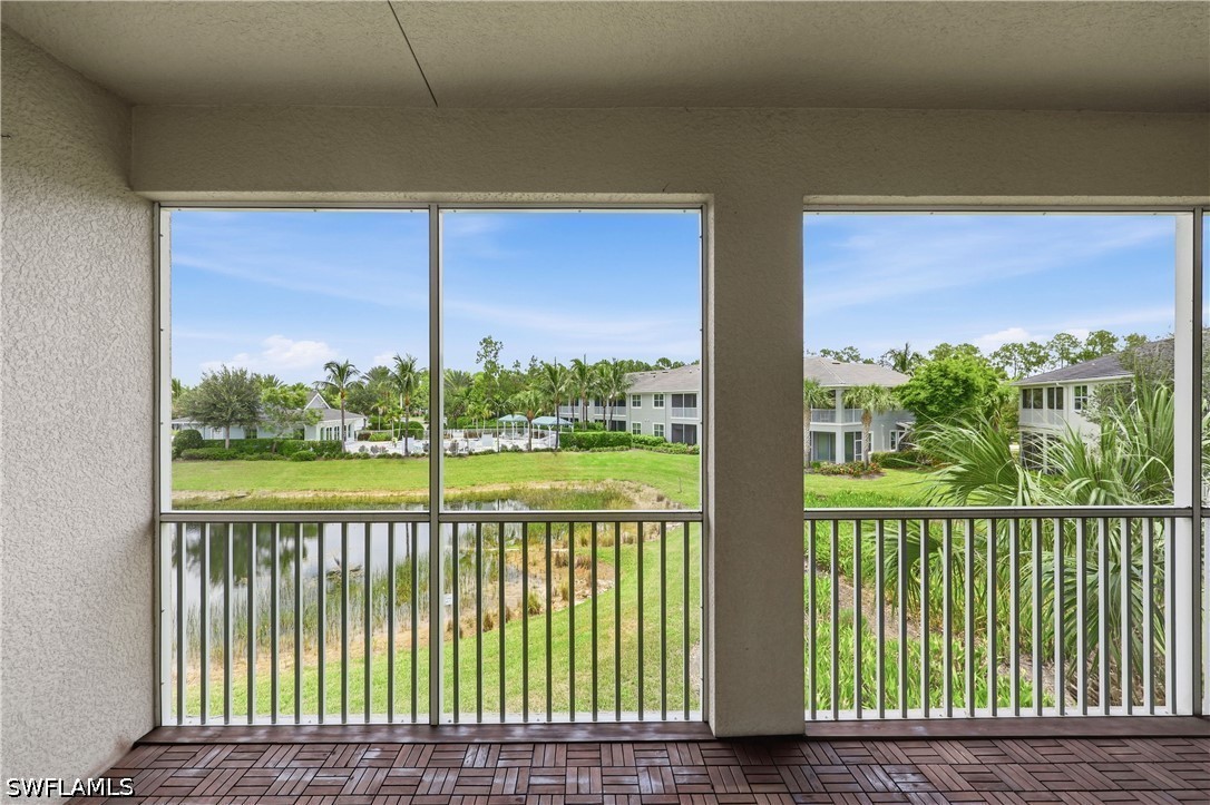 6966 Avalon Unit 908, Naples, FL 34112