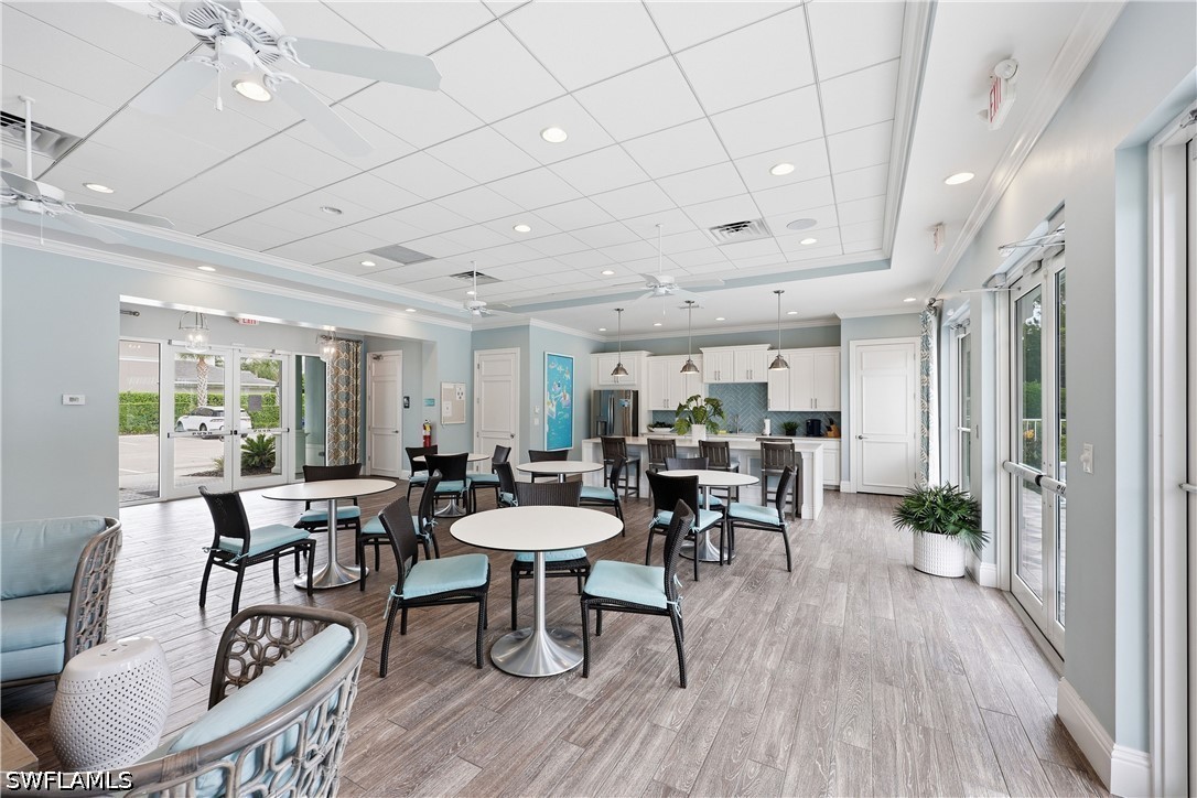 6966 Avalon Unit 908, Naples, FL 34112
