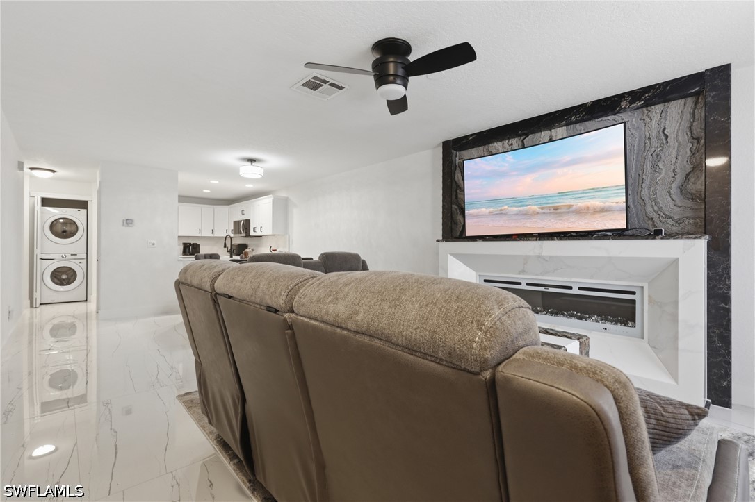 81 Emerald Woods Unit M3, Naples, FL 34108
