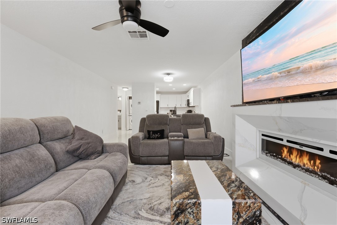 81 Emerald Woods Unit M3, Naples, FL 34108