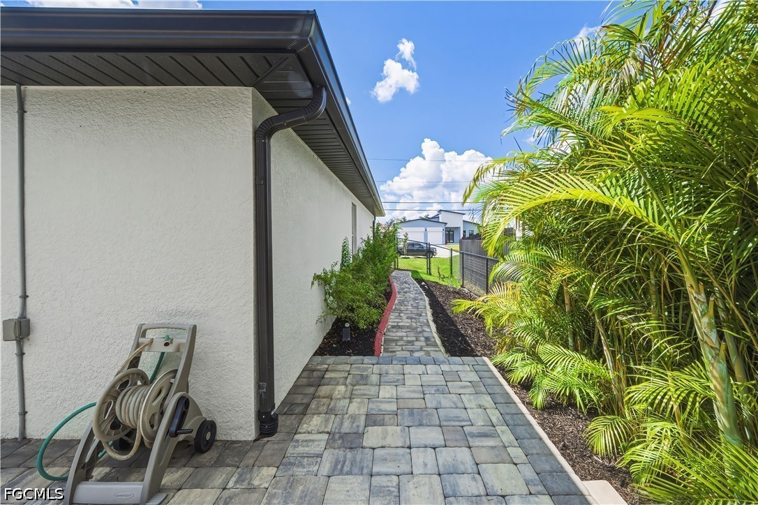 3233 21st, Cape Coral, FL 33993