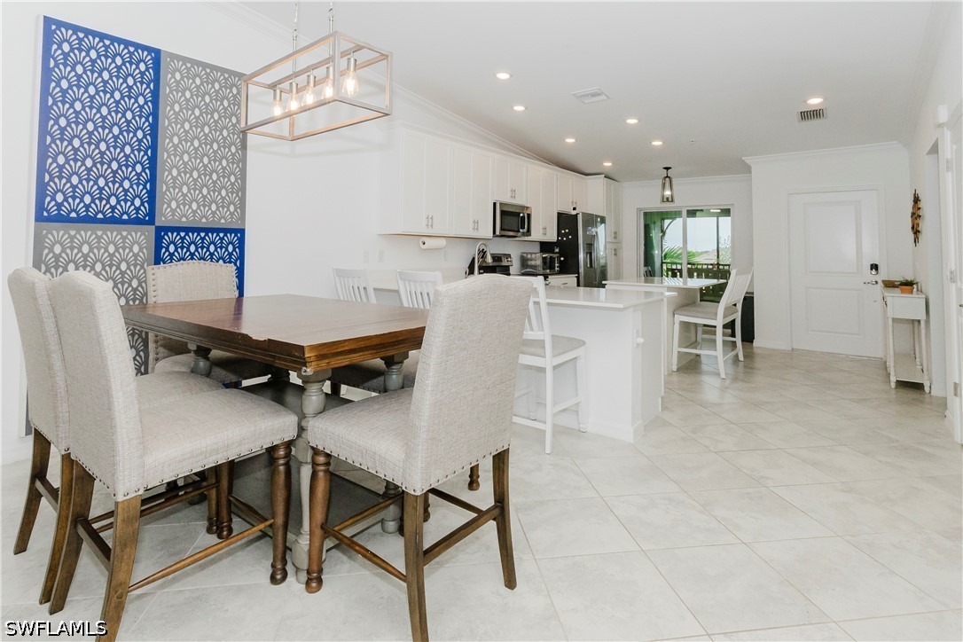 DiningArea