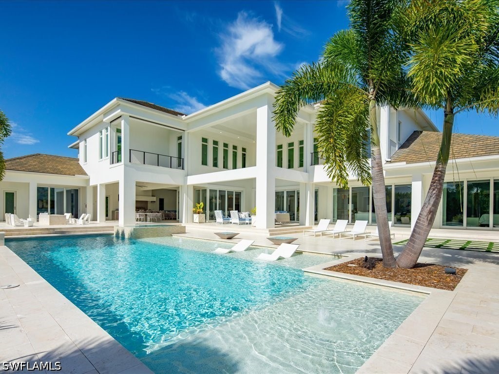 188 West, Naples, FL 34108