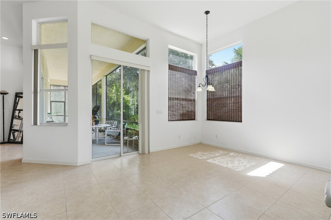 390 12th, Naples, FL 34120