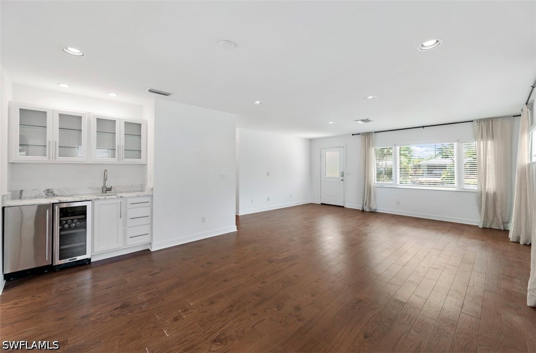 1175 9th, Naples, FL 34102