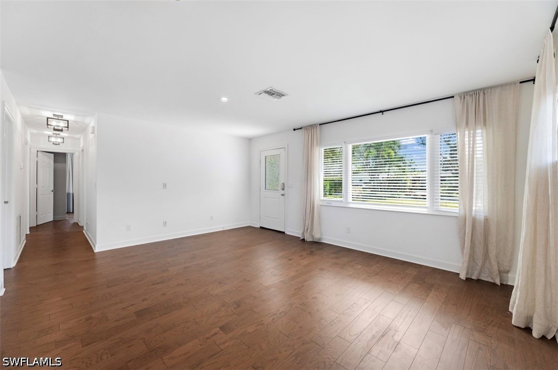 1175 9th, Naples, FL 34102