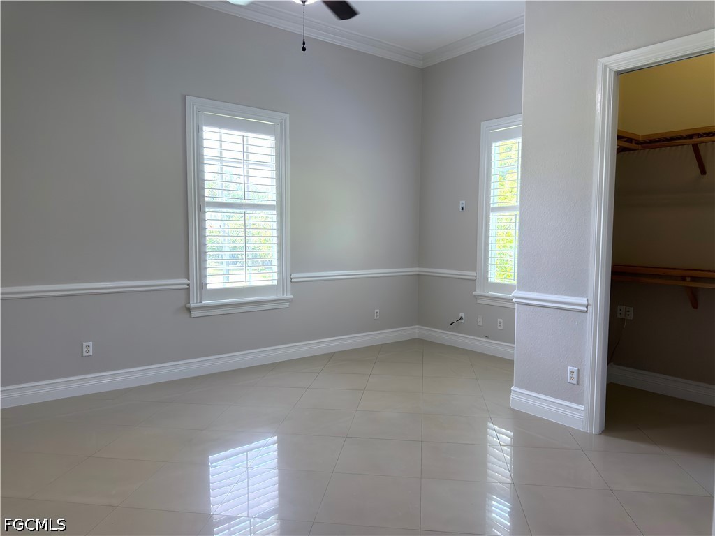 491 16th, Naples, FL 34120
