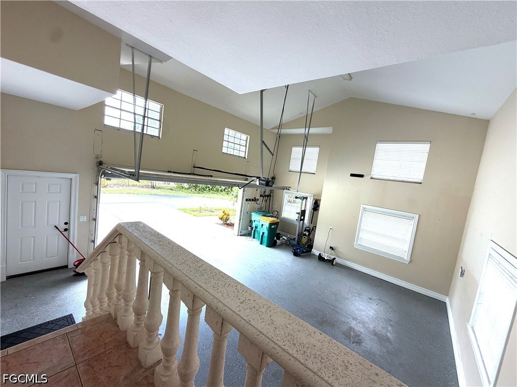 491 16th, Naples, FL 34120