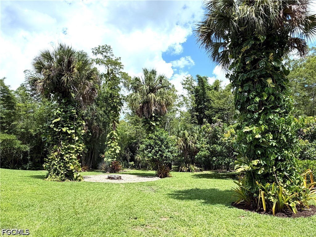 491 16th, Naples, FL 34120