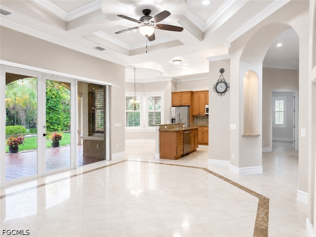 491 16th, Naples, FL 34120